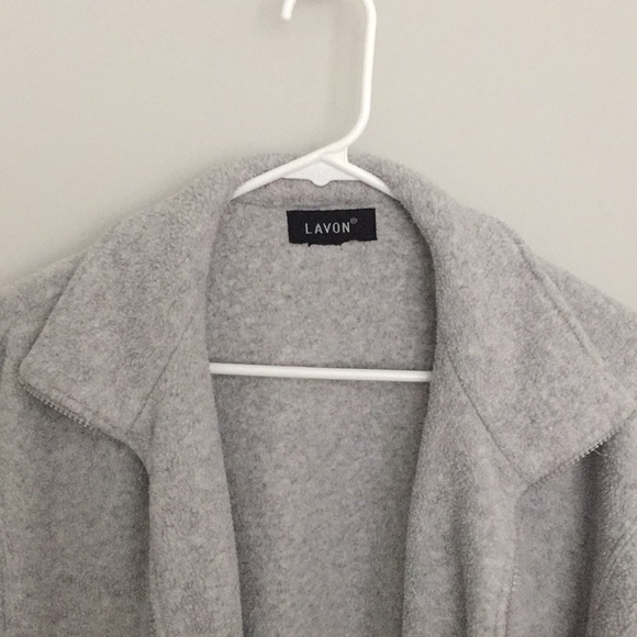 Fuzzy jacket - Picture 2 of 3